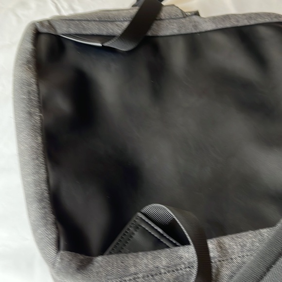 Urban Revivo  leather canvas Laid flat measures 17”x15” depth 7” - Picture 11 of 16